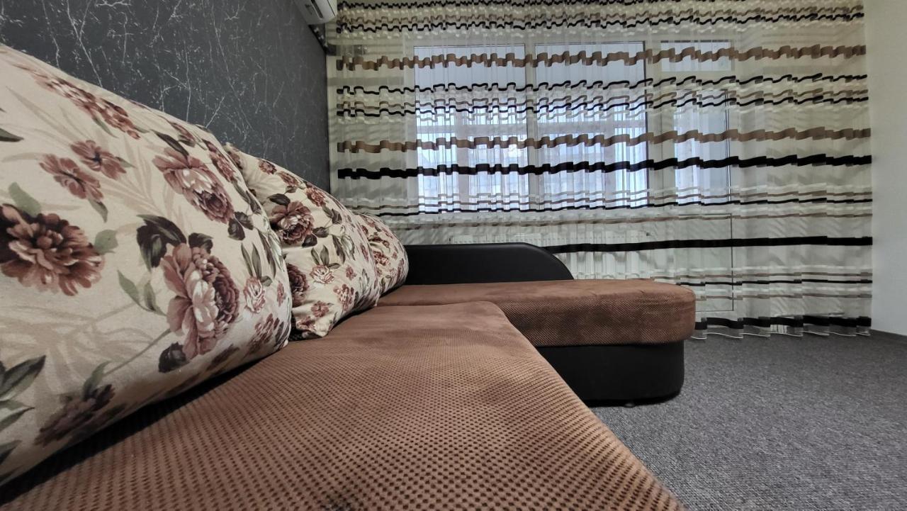 Apartament Navi Onesti Εξωτερικό φωτογραφία