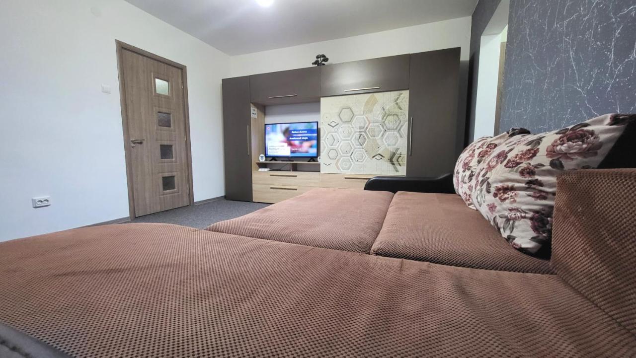 Apartament Navi Onesti Εξωτερικό φωτογραφία