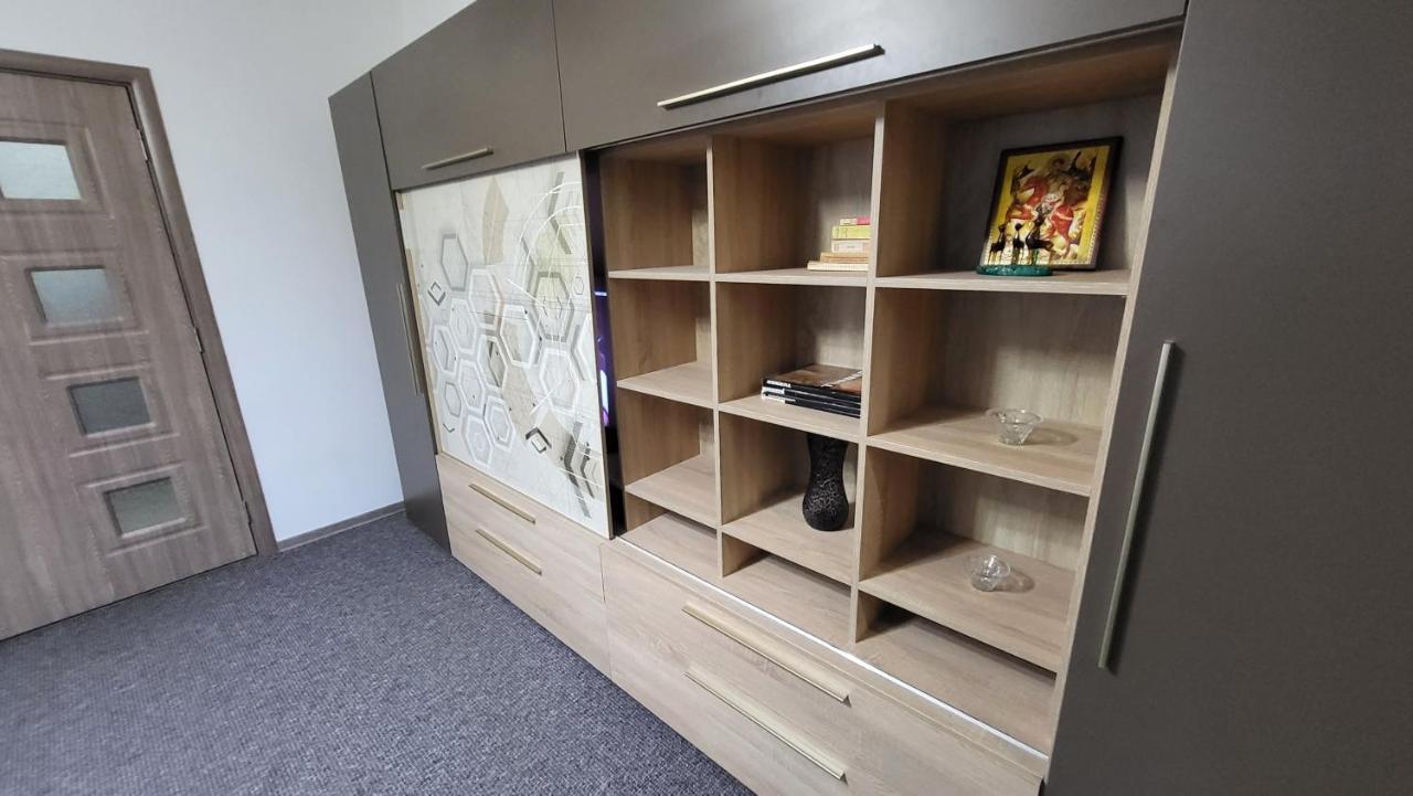 Apartament Navi Onesti Εξωτερικό φωτογραφία